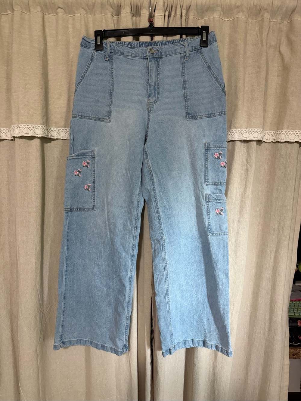 Viral No Boundaries jeans Light Blue Embroidered Cargo Jeans - Women